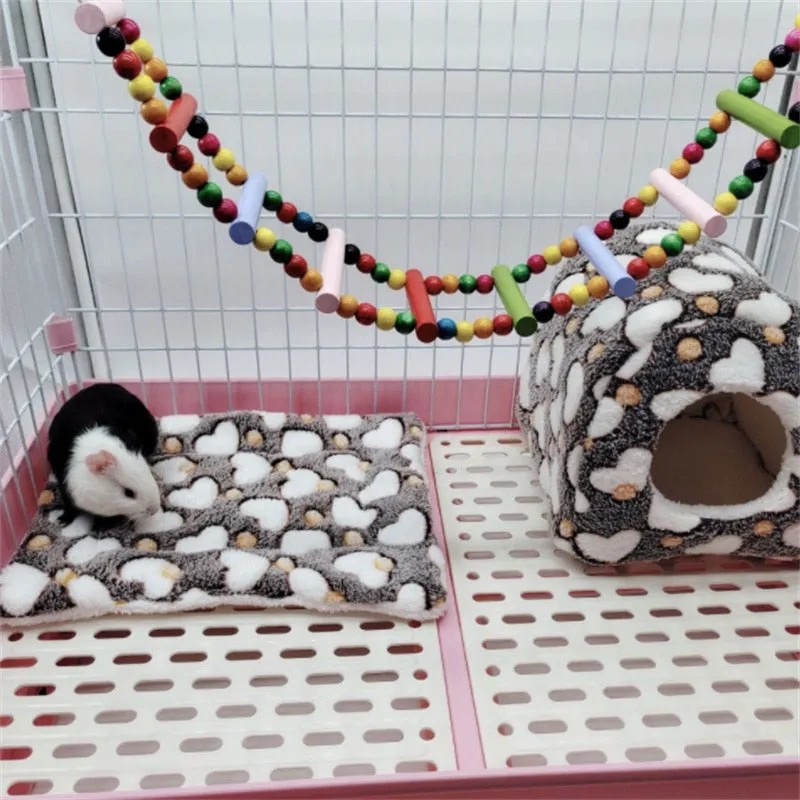 Cozy Winter Bed for Small Pets