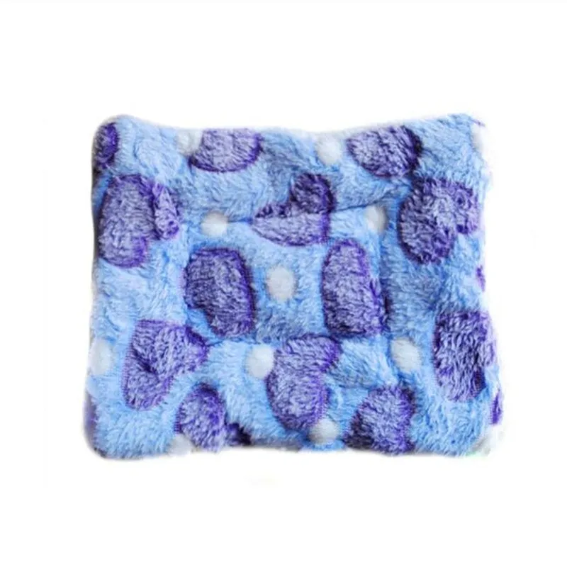 Cozy Winter Bed for Small Pets