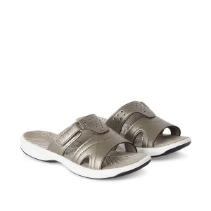 New with tags! Time and Tru Women's Mandy Sandals! Gold Sz 8!