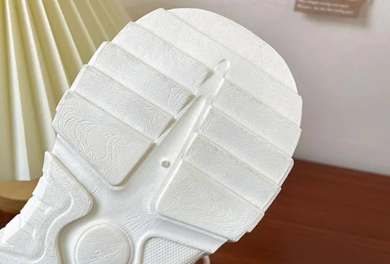 Pop Versatile Breathable Sneakers